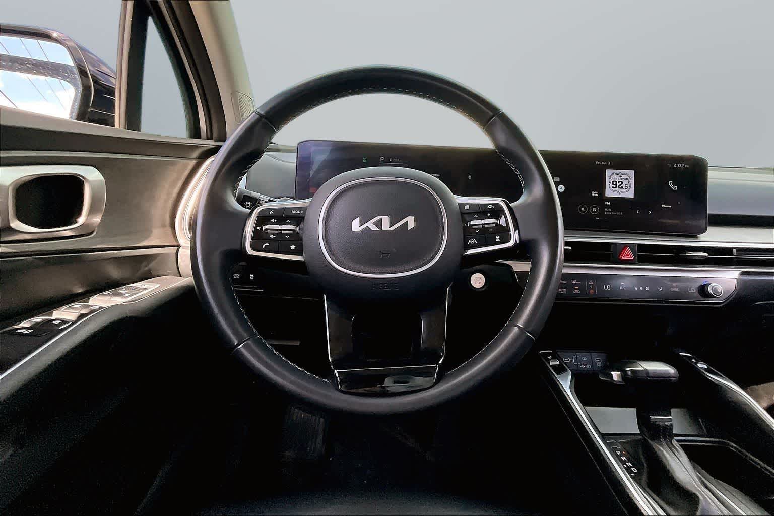 Thumbnail: 2024 Kia Sorento - 4