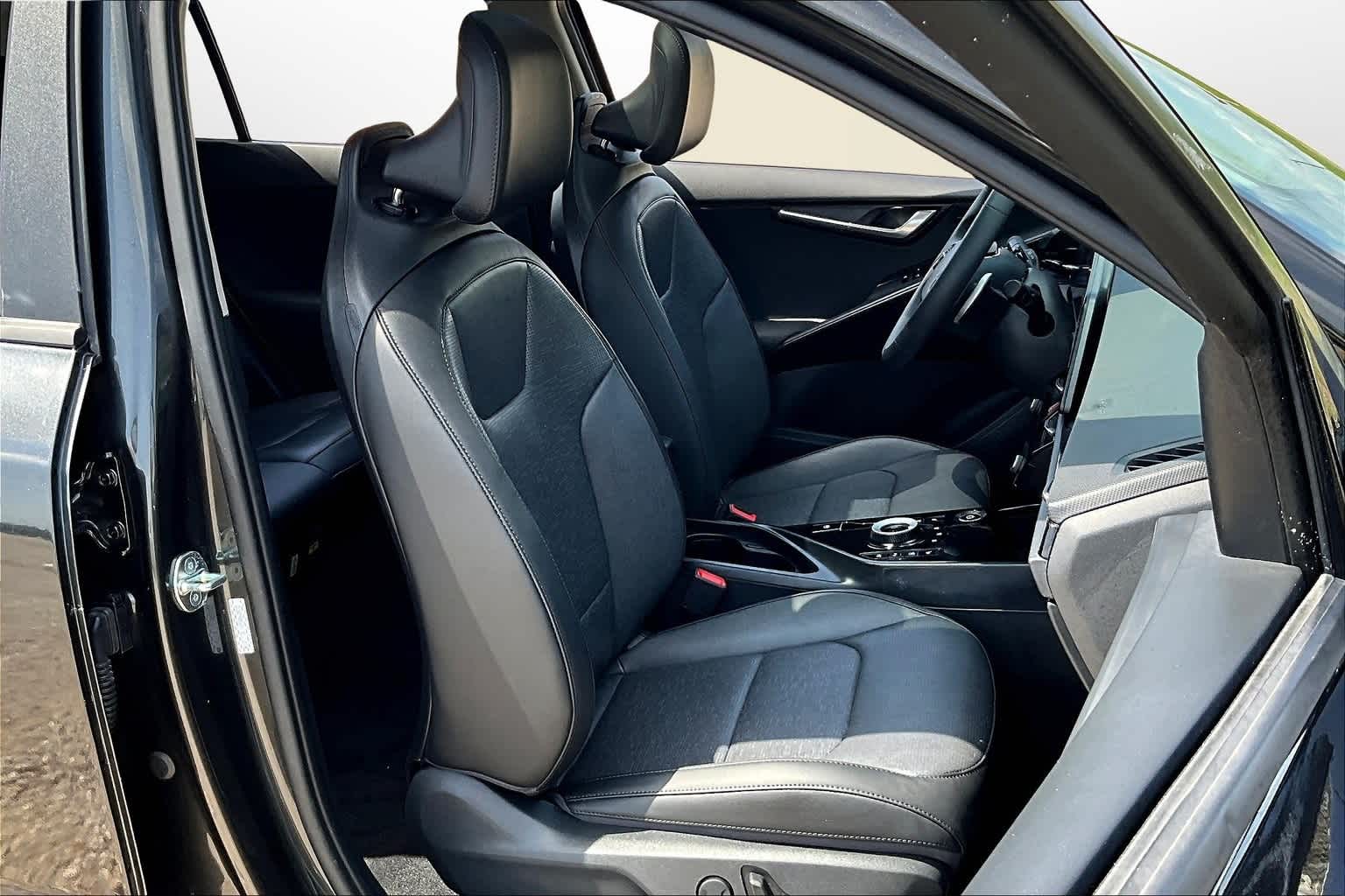 2023 Kia Niro Wave 7