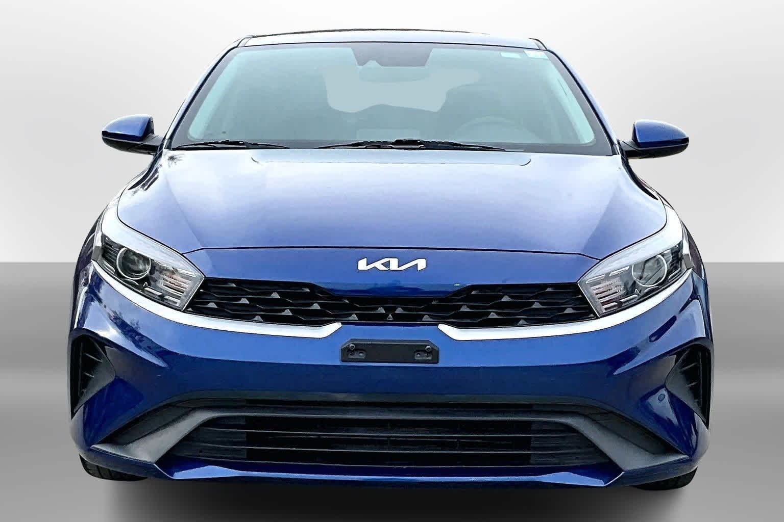 Thumbnail: 2022 Kia Forte - 3
