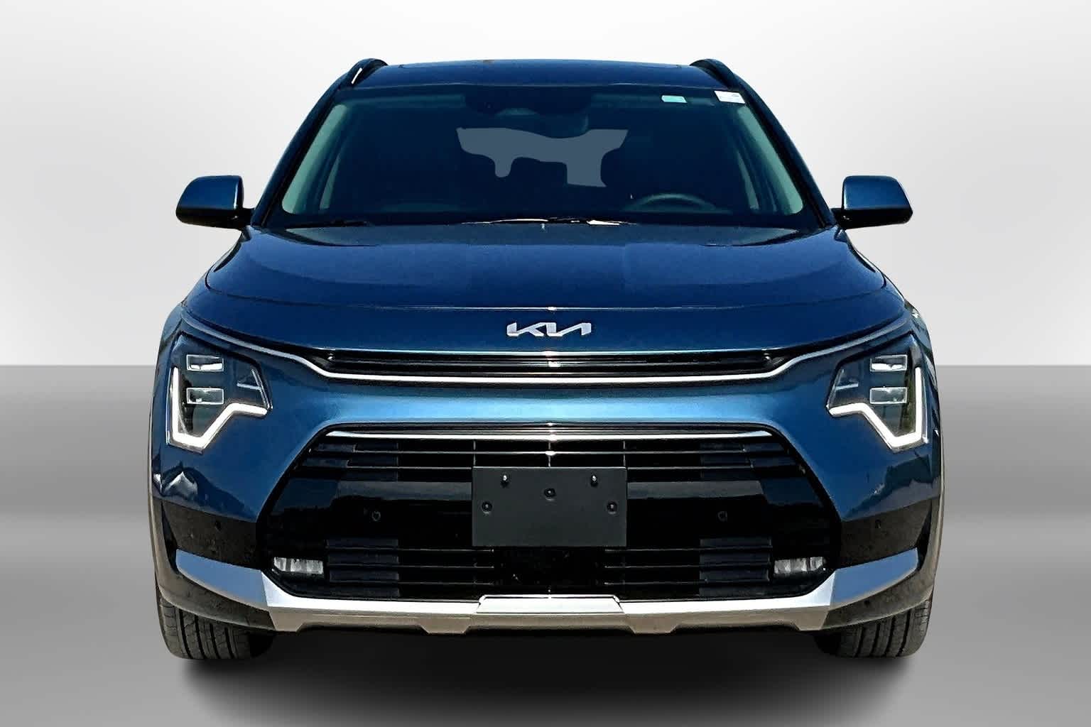 2023 Kia Niro SX Touring 3