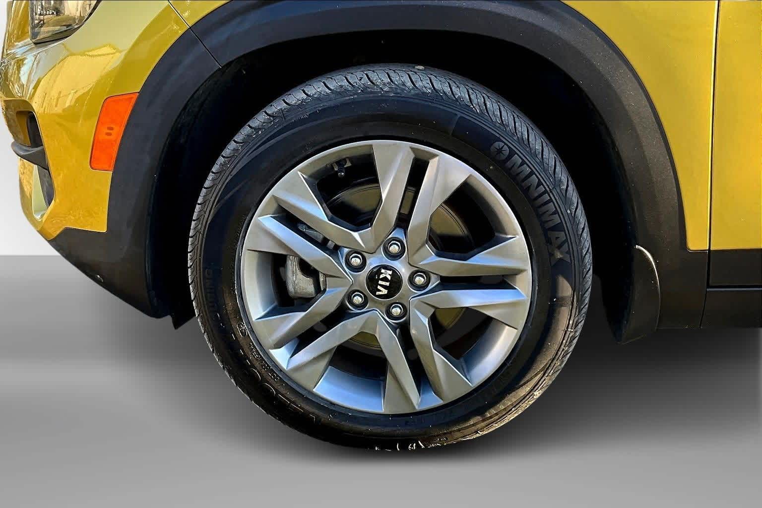 Thumbnail: 2021 Kia Seltos - 8