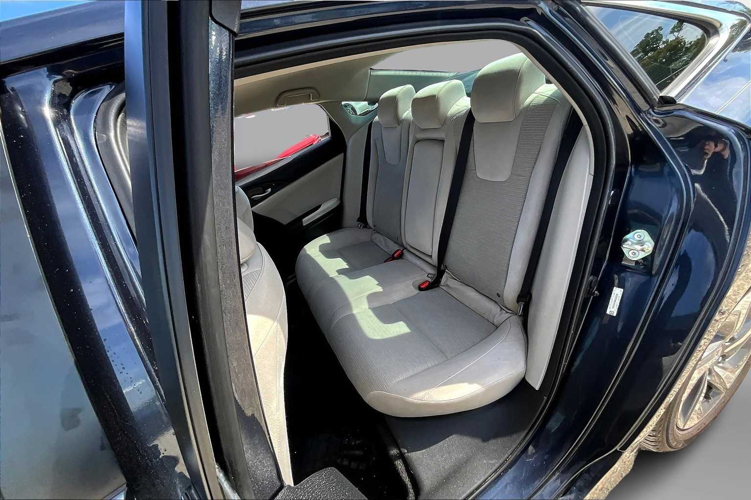 Thumbnail: 2019 Honda Insight - 26