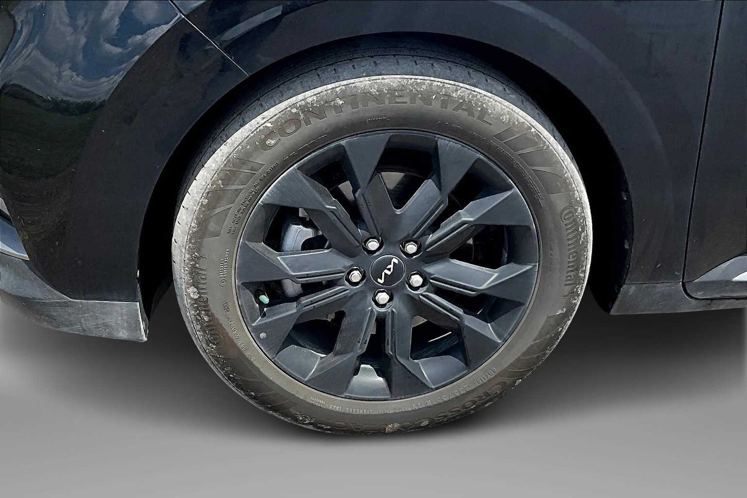 Thumbnail: 2024 Kia Carnival - 8