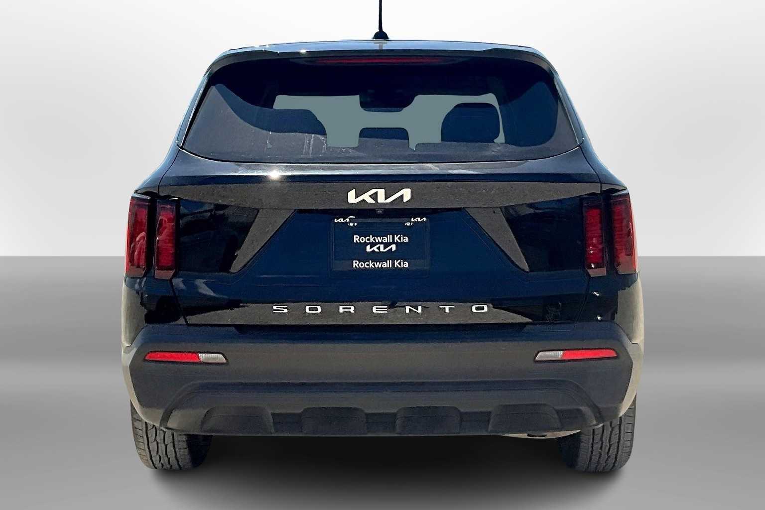 Thumbnail: 2022 Kia Sorento - 4