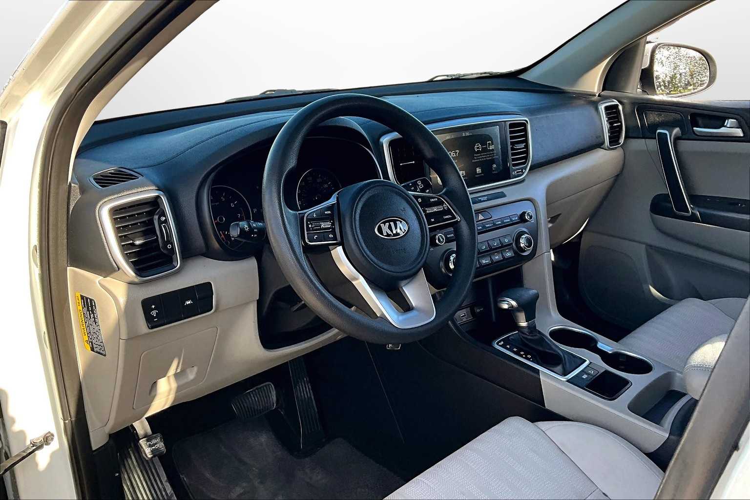 Thumbnail: 2020 Kia Sportage - 12