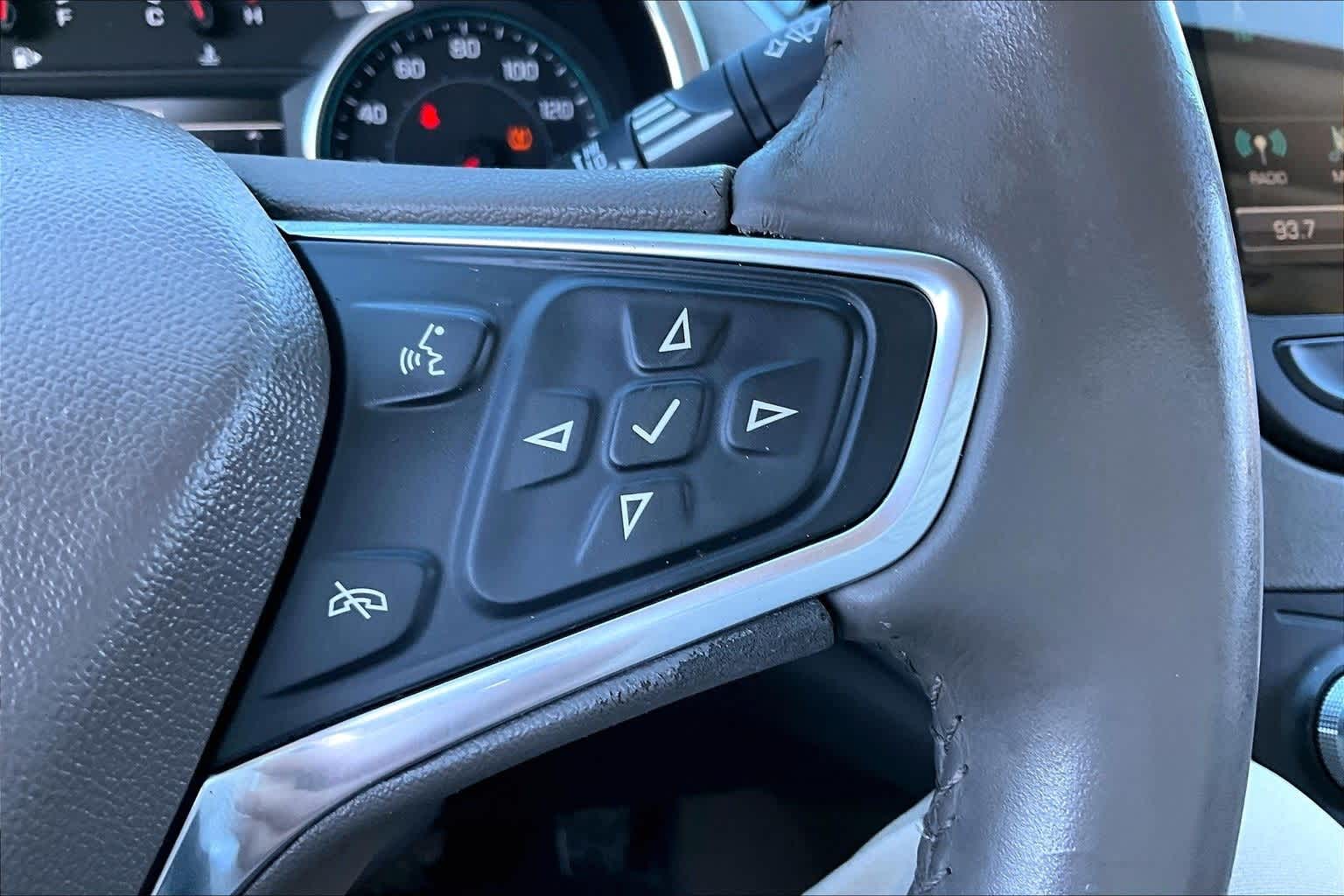 Thumbnail: 2018 Chevrolet Malibu - 18