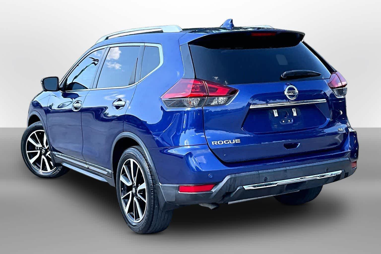 Thumbnail: 2020 Nissan Rogue - 10