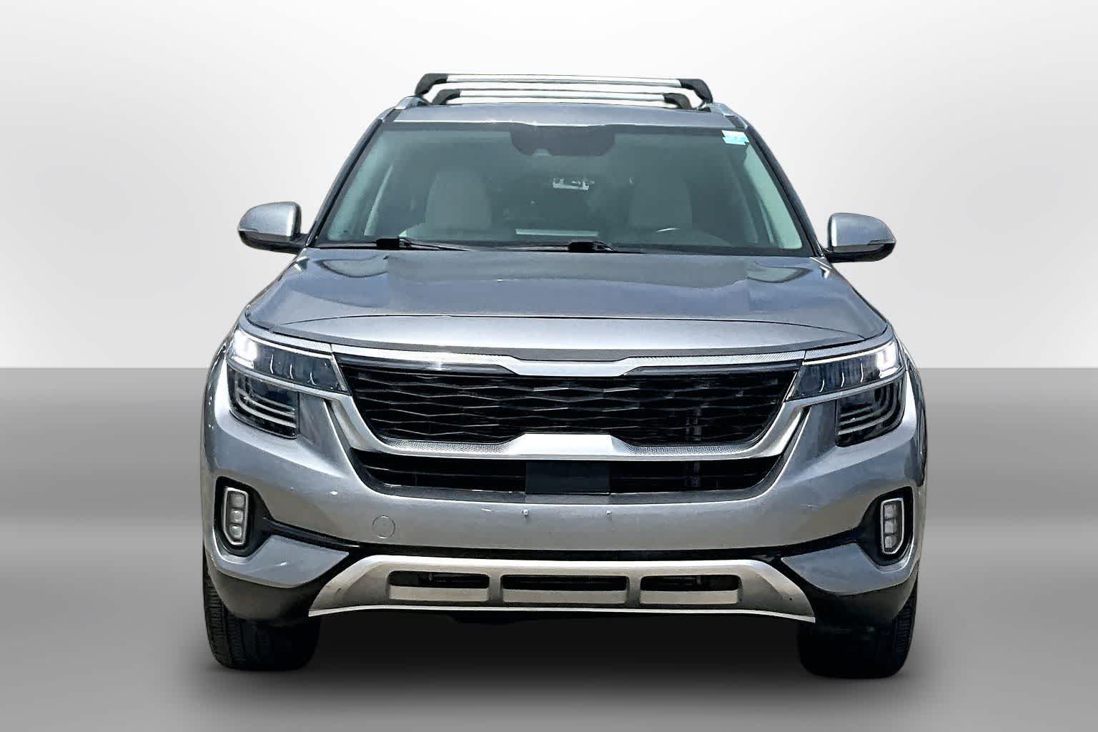 Thumbnail: 2022 Kia Seltos - 3