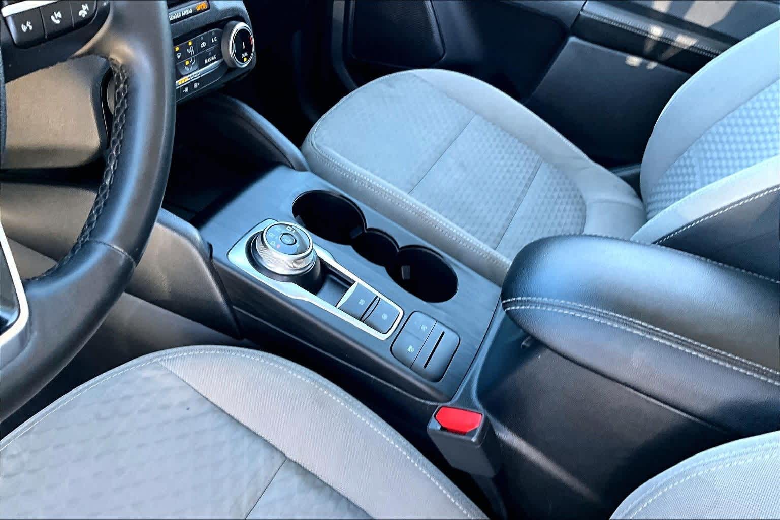 Thumbnail: 2022 Ford Escape - 12