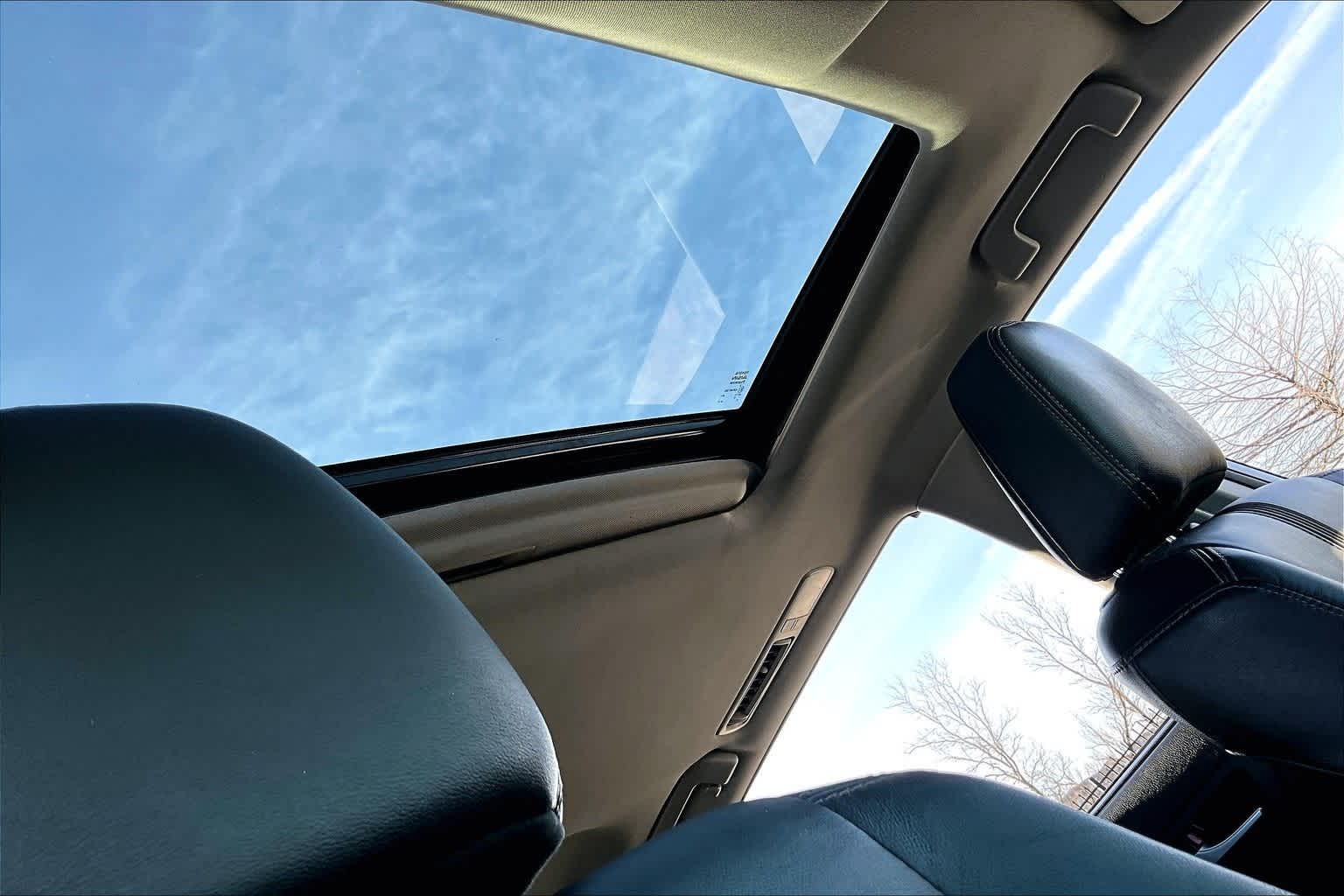 Thumbnail: 2017 Toyota Highlander - 16