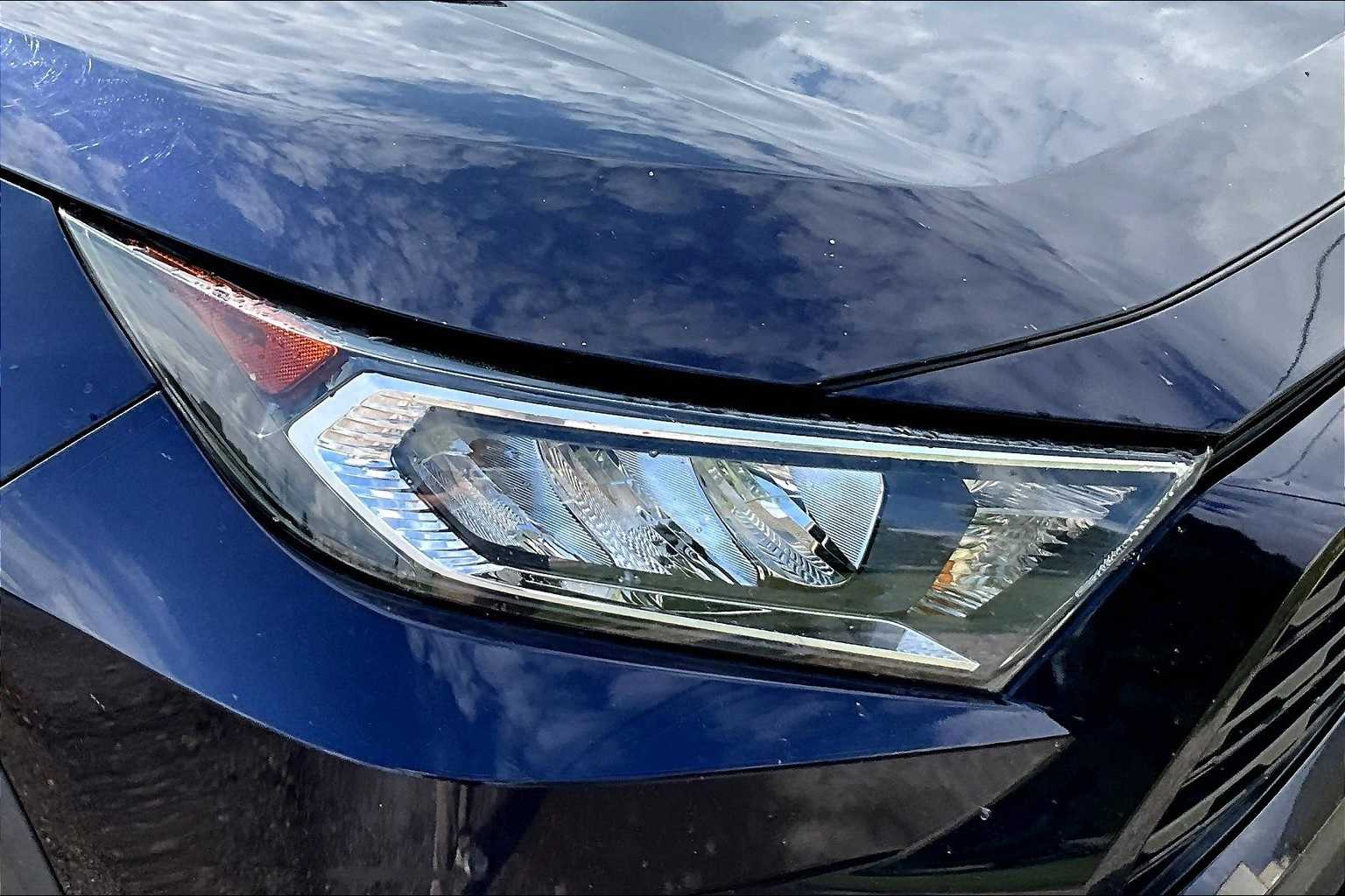 Thumbnail: 2020 Toyota RAV4 - 29
