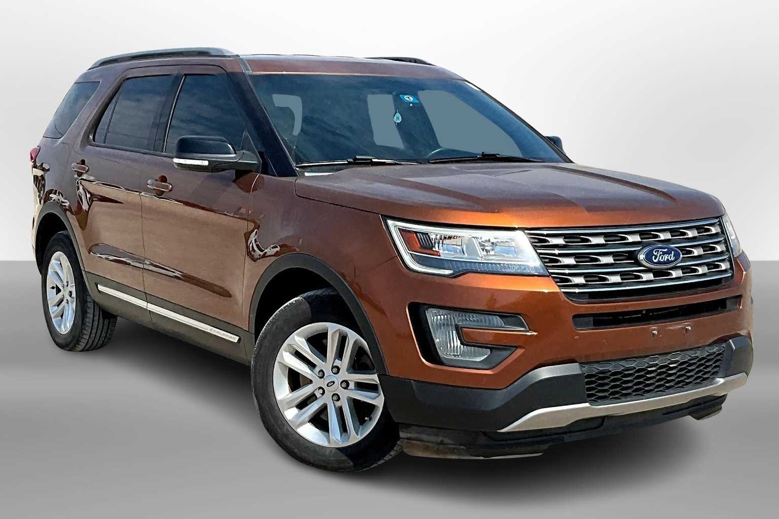 Thumbnail: 2017 Ford Explorer - 10