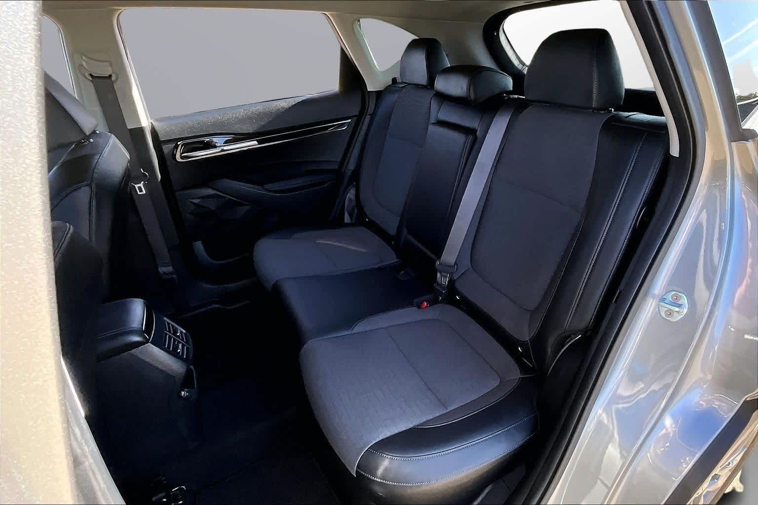 Thumbnail: 2023 Kia Seltos - 26