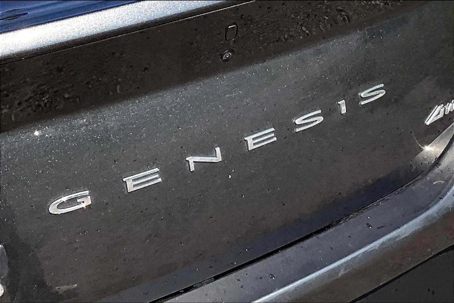 Thumbnail: 2023 Genesis G70 - 32