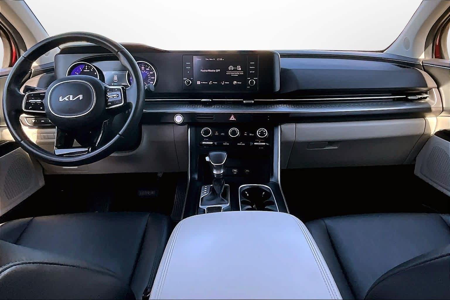 Thumbnail: 2024 Kia Carnival - 14