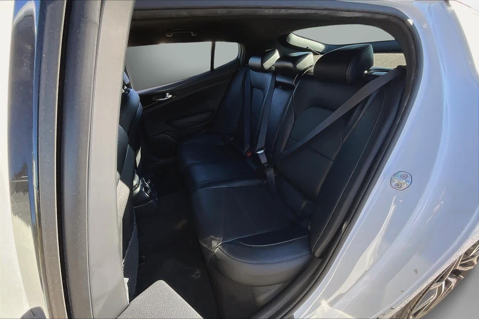 Thumbnail: 2022 Kia Stinger - 27