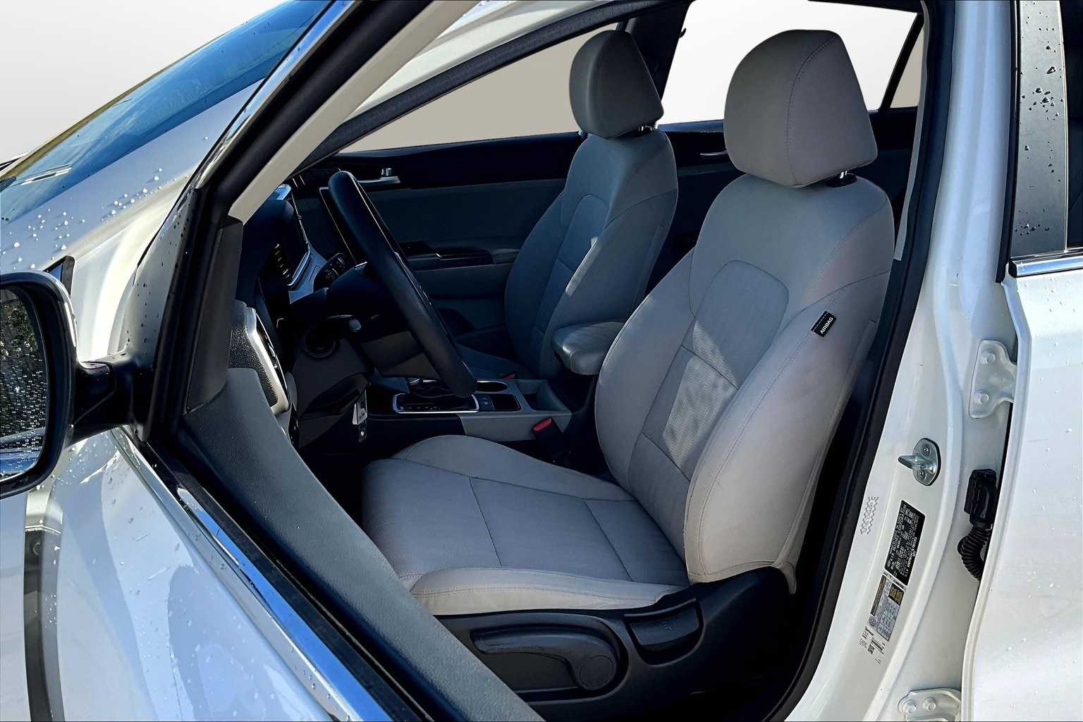 Thumbnail: 2020 Kia Sportage - 25
