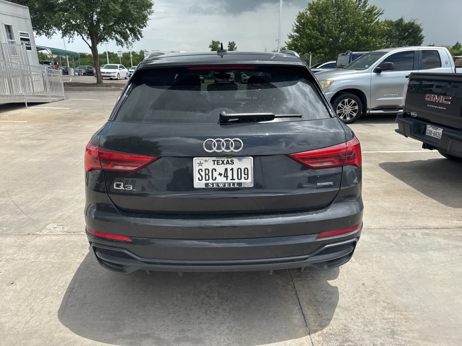 Thumbnail: 2022 Audi Q3 - 6