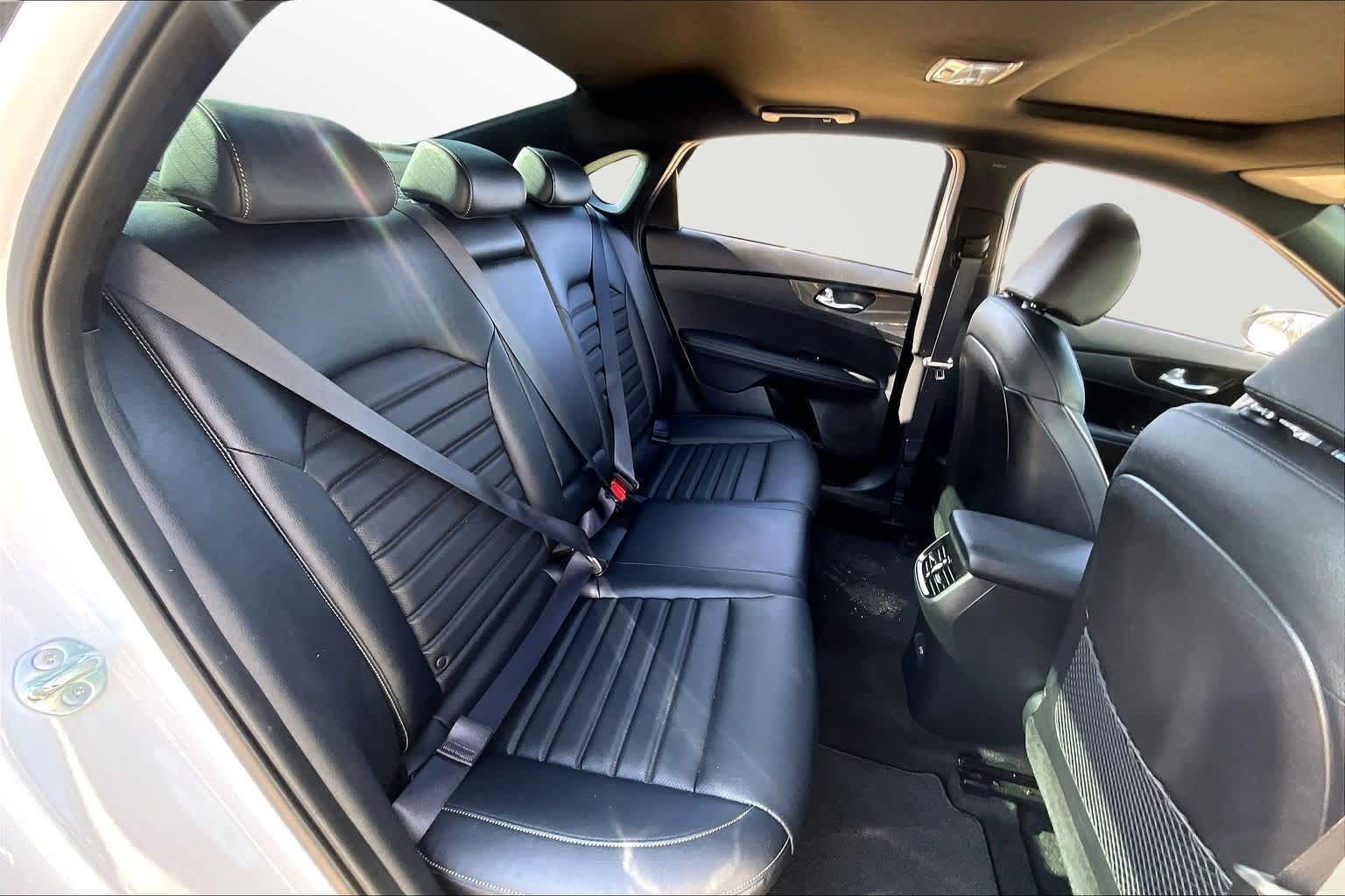 Thumbnail: 2024 Kia Forte - 27