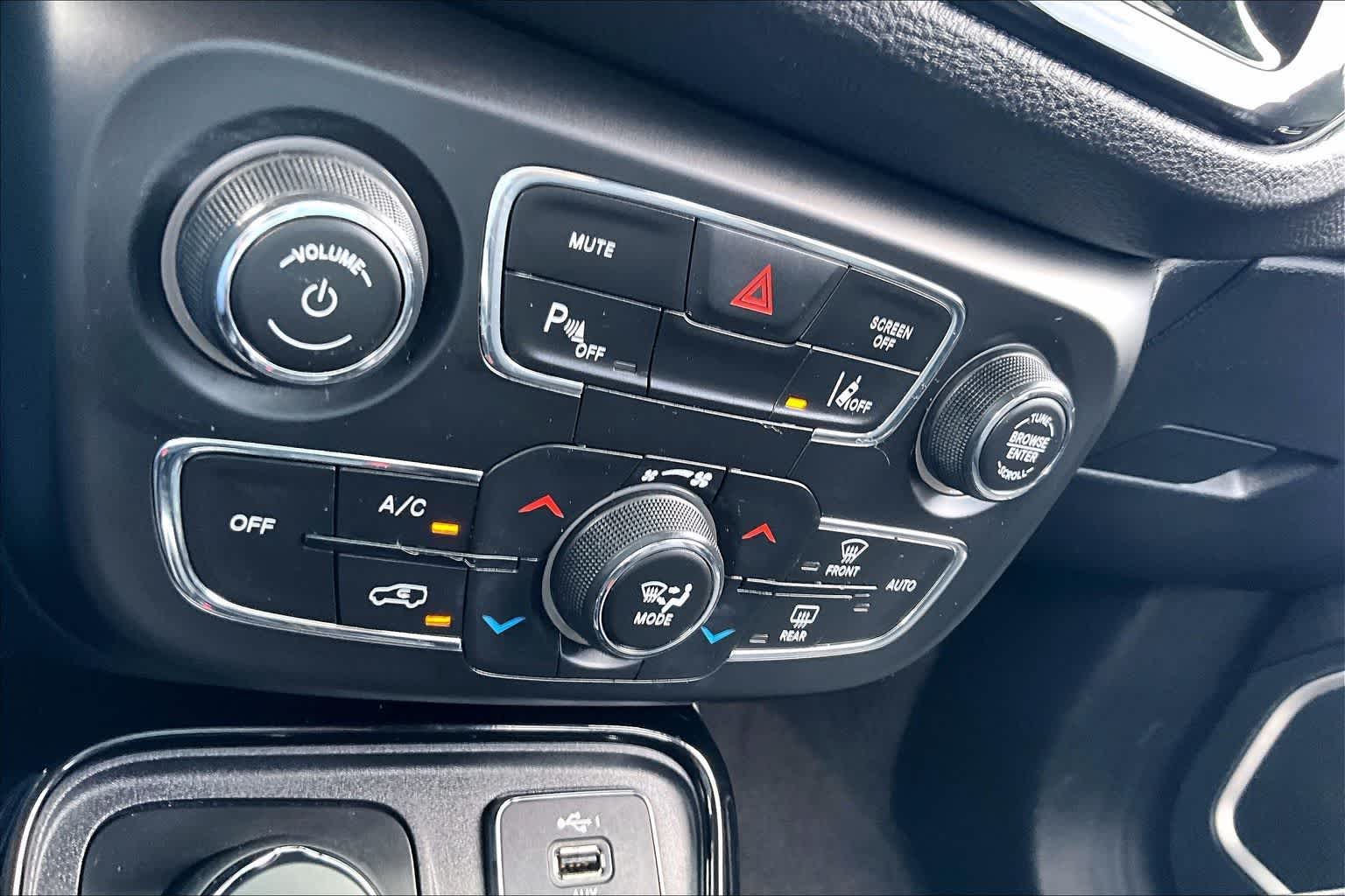 Thumbnail: 2021 Jeep Compass - 22