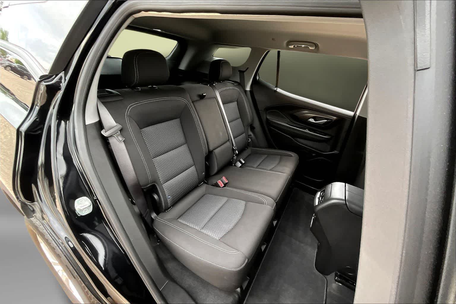 Thumbnail: 2022 GMC Terrain - 26