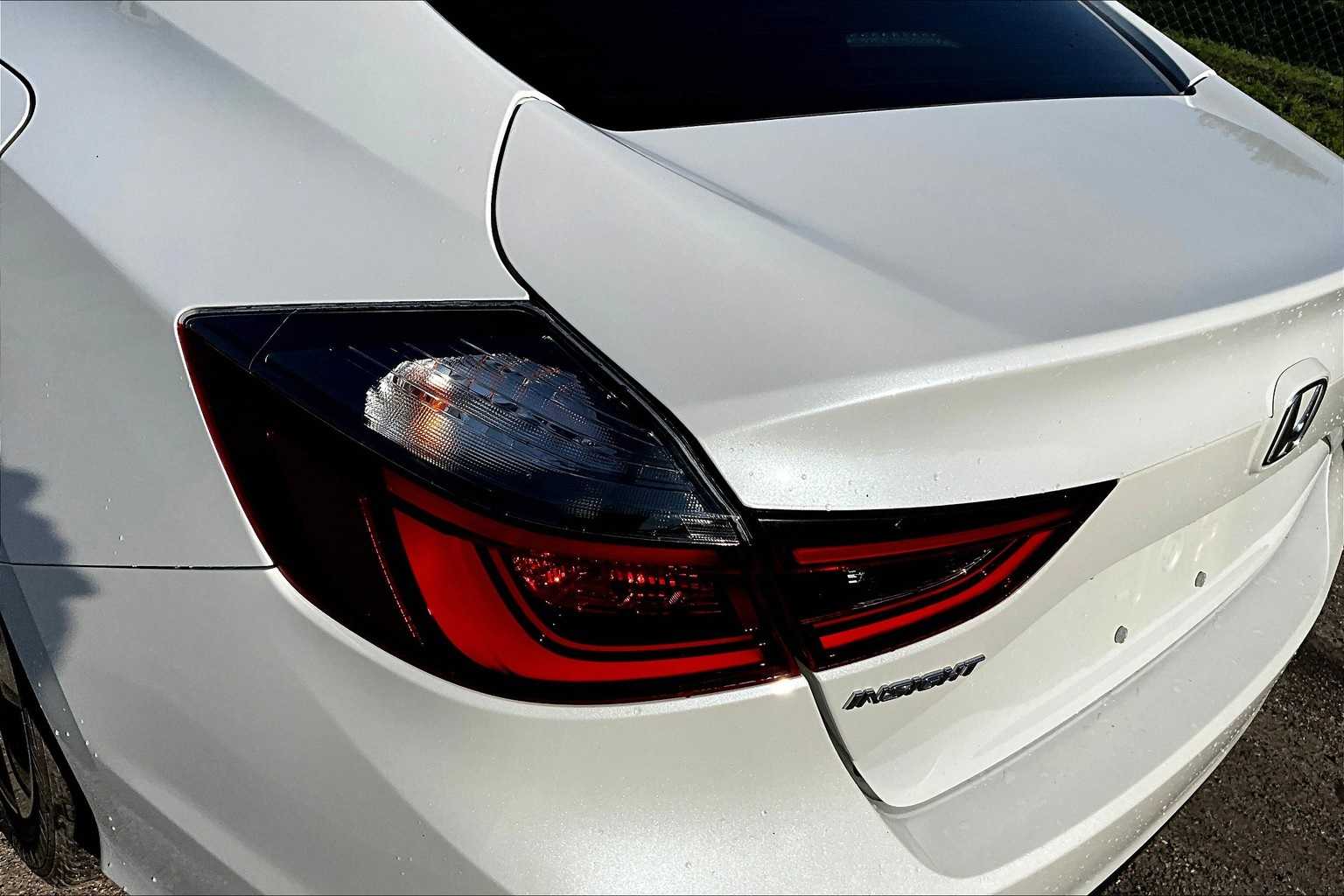 Thumbnail: 2021 Honda Insight - 30