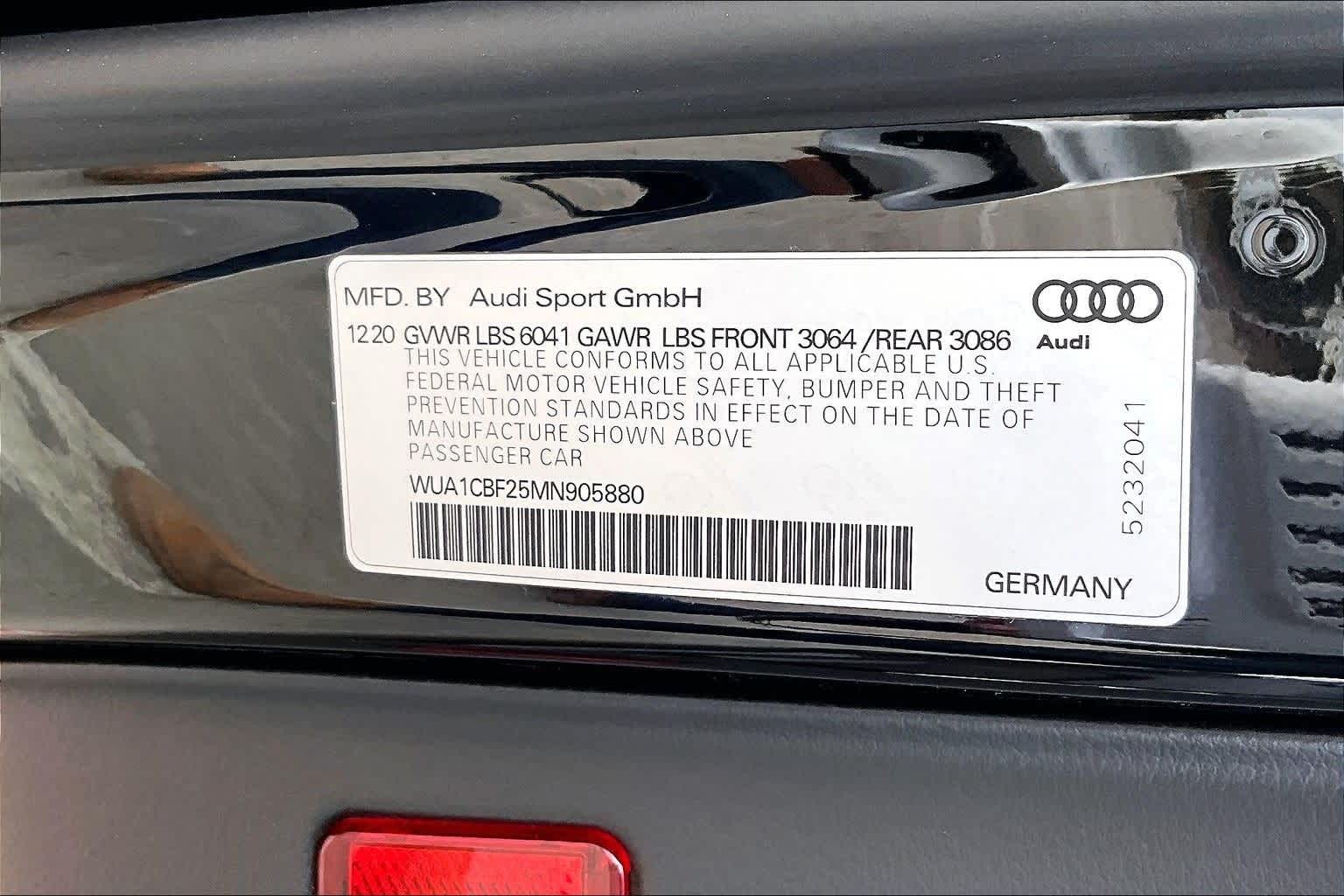 Thumbnail: 2021 Audi RS 6 - 32