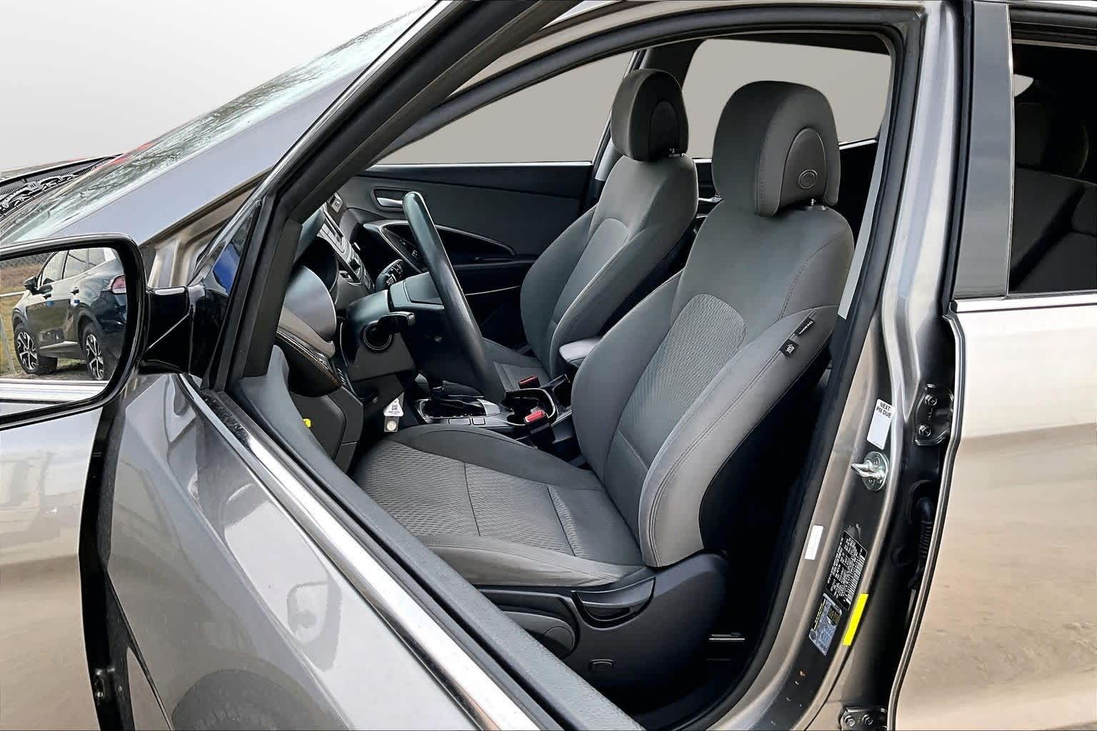 Thumbnail: 2018 Hyundai Santa Fe - 24