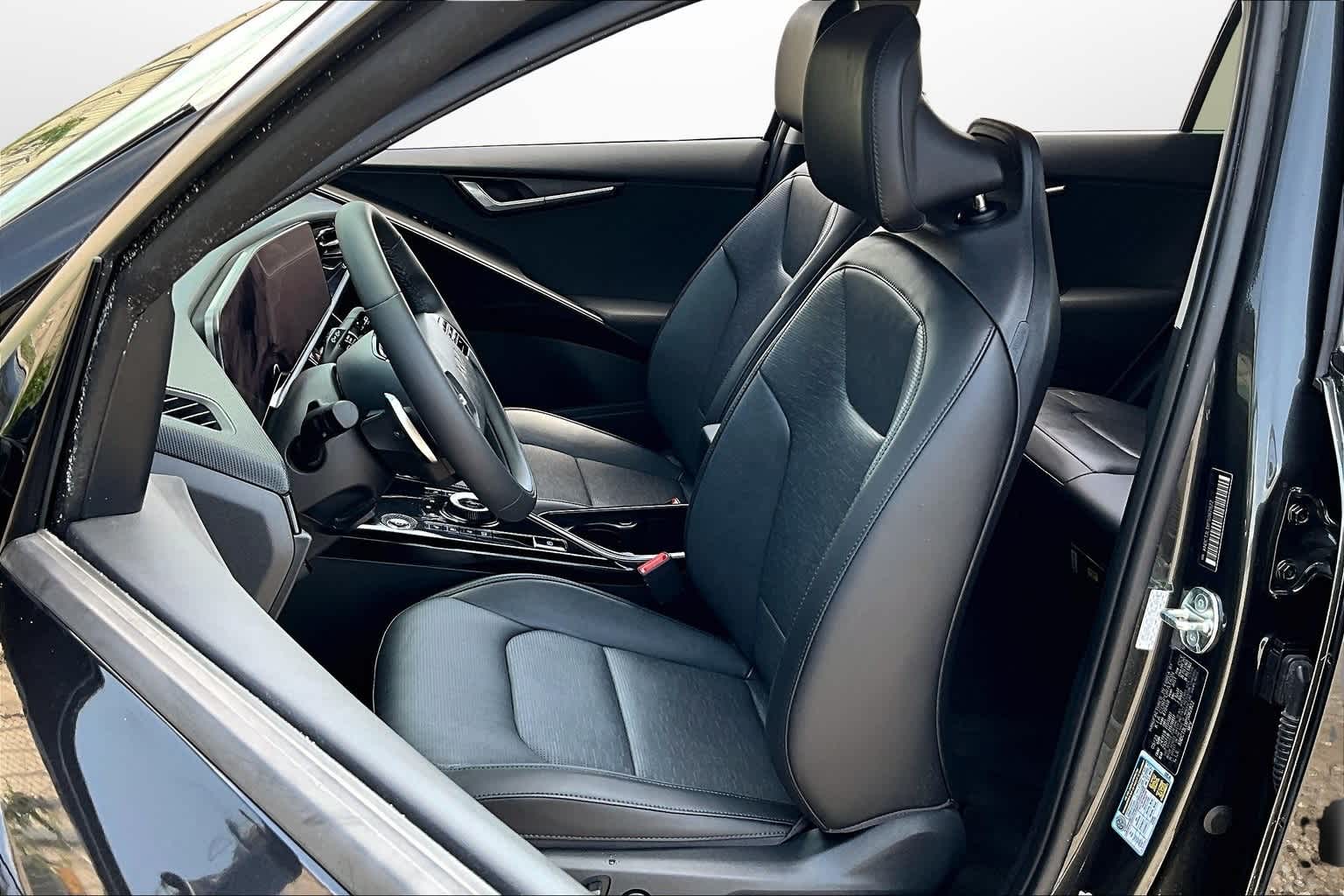 2023 Kia Niro Wave 26