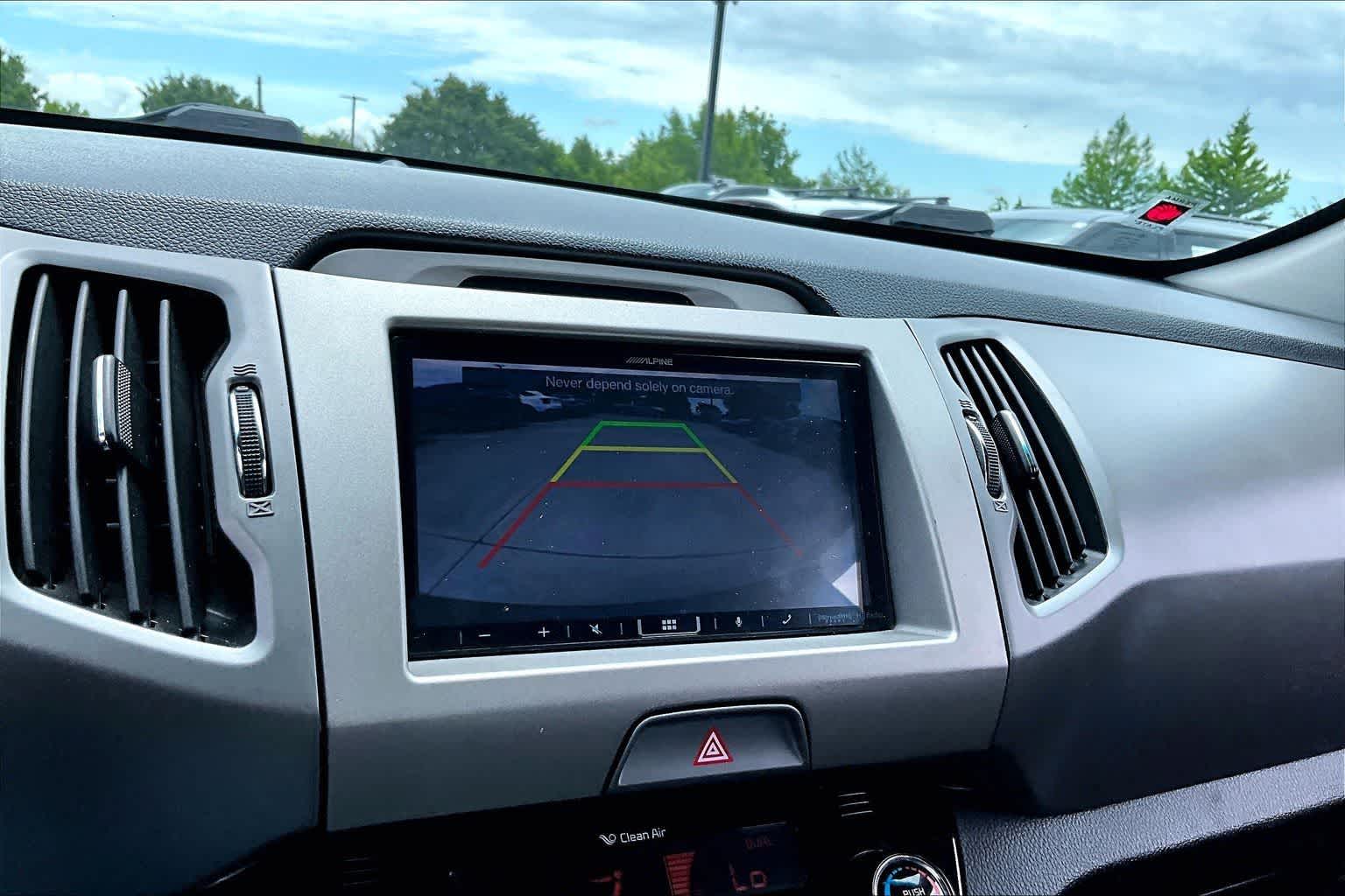 Thumbnail: 2014 Kia Sportage - 20