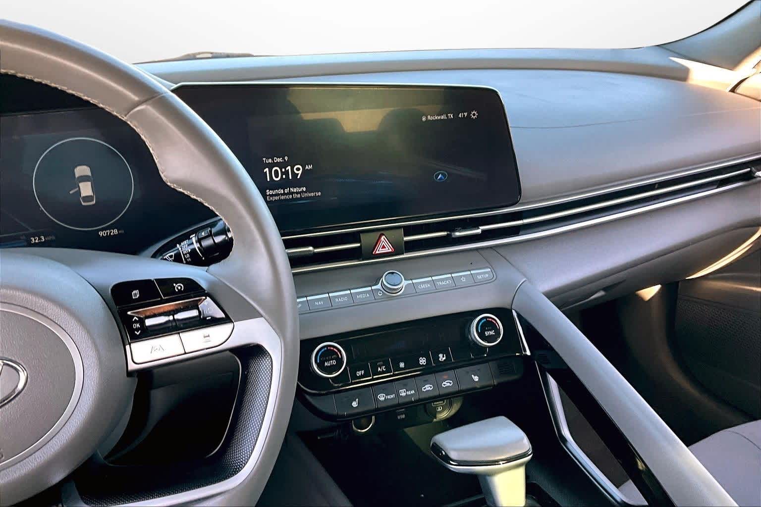 Thumbnail: 2023 Hyundai Elantra - 6