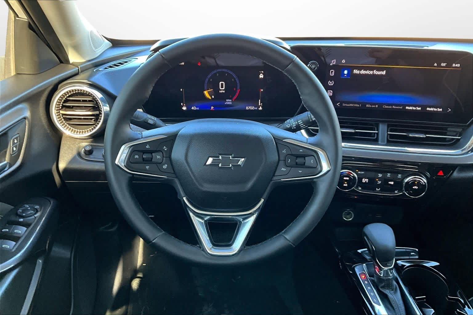 Thumbnail: 2025 Chevrolet Trax - 5