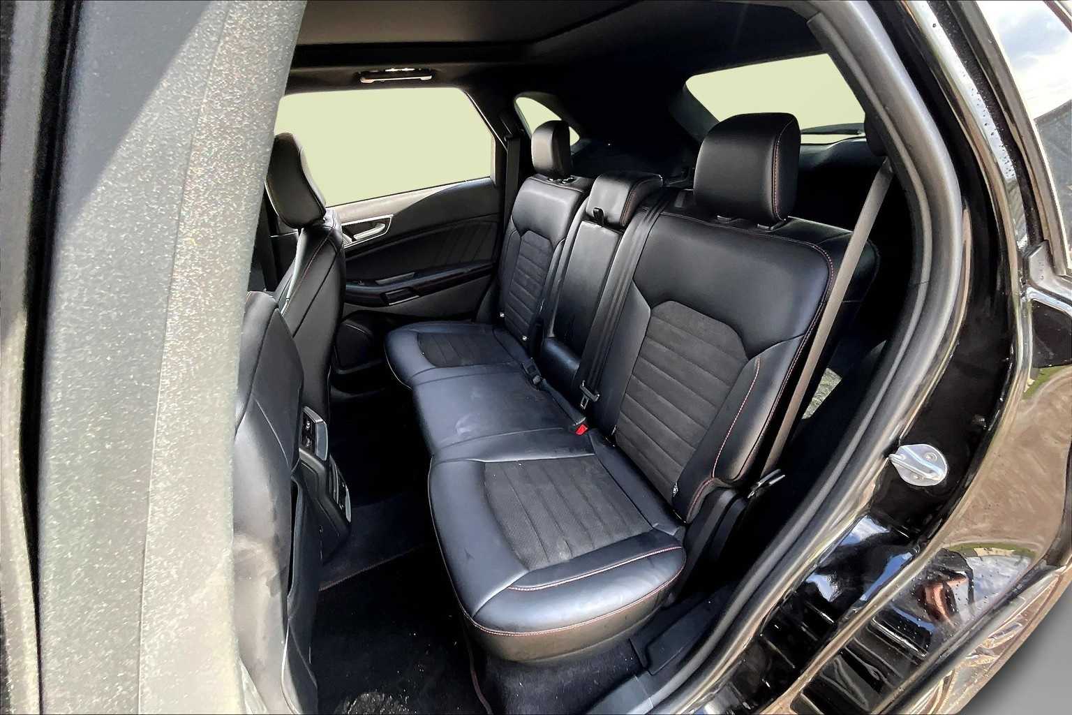 Thumbnail: 2024 Ford Edge - 26