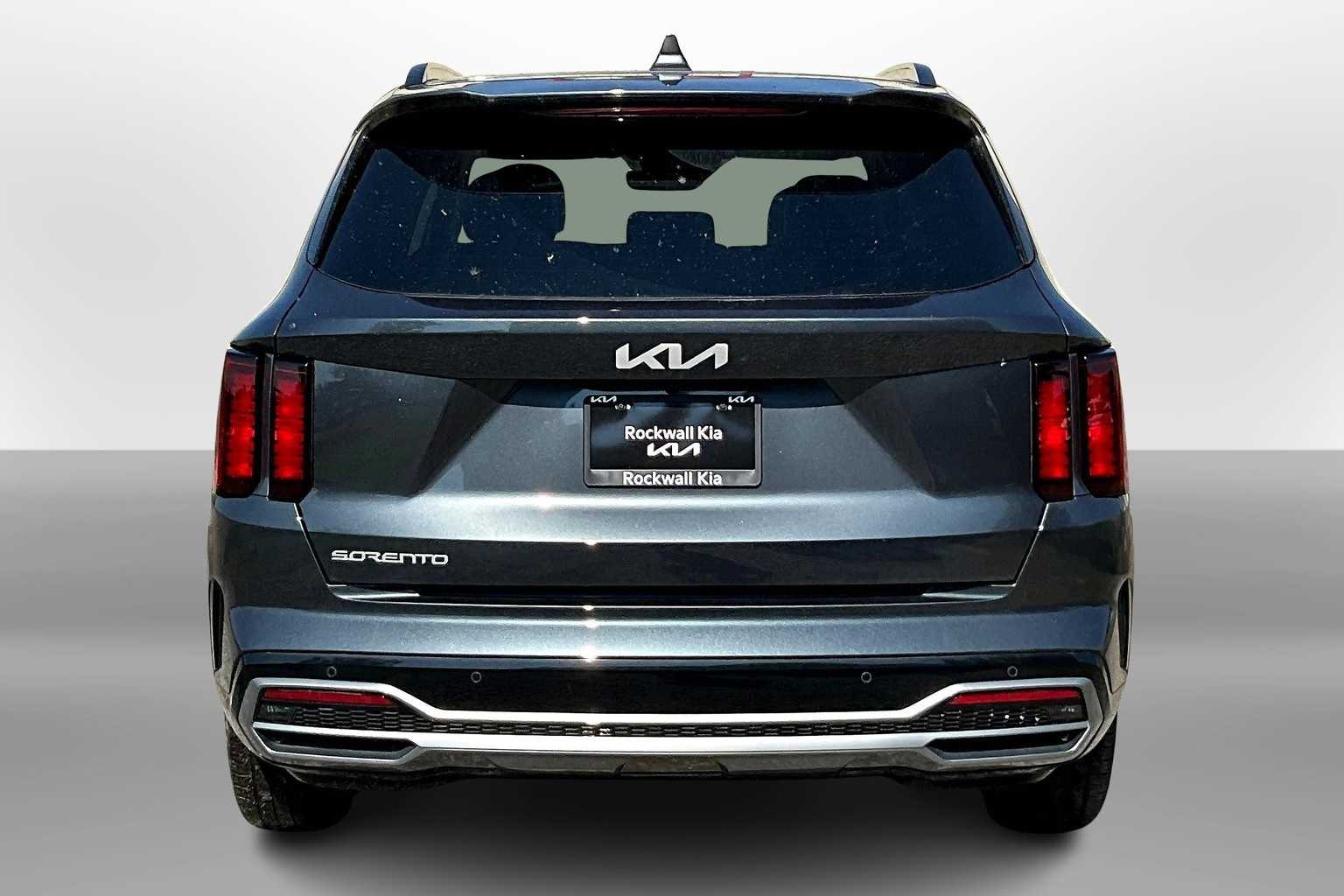 Thumbnail: 2023 Kia Sorento - 4
