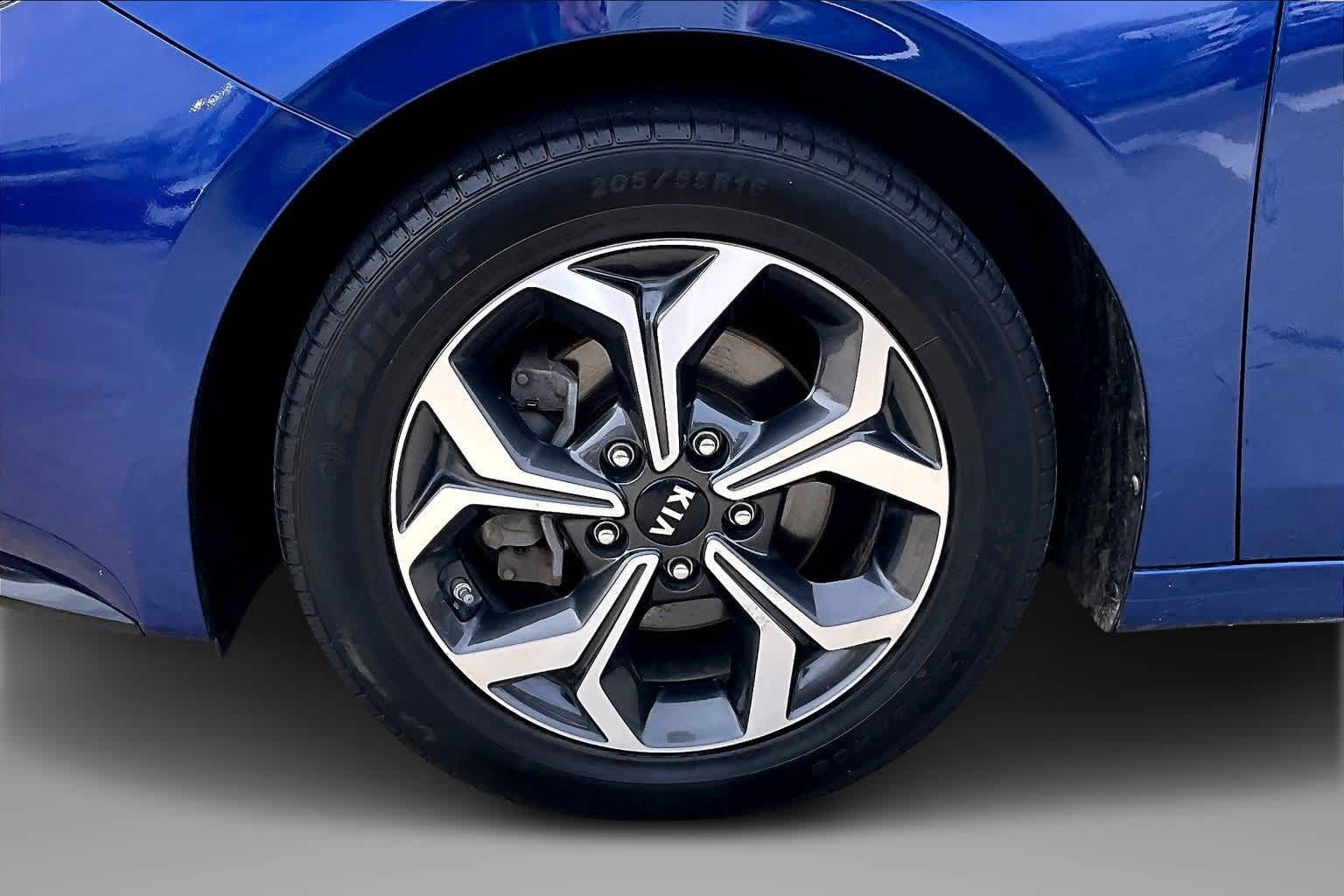 Thumbnail: 2019 Kia Forte - 7