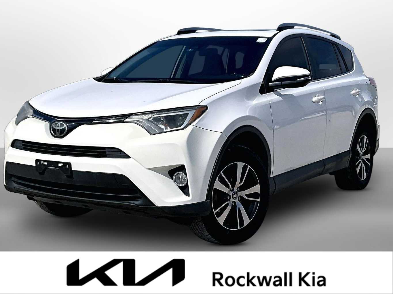 2018 Toyota RAV4 XLE -
                  Rockwall, TX