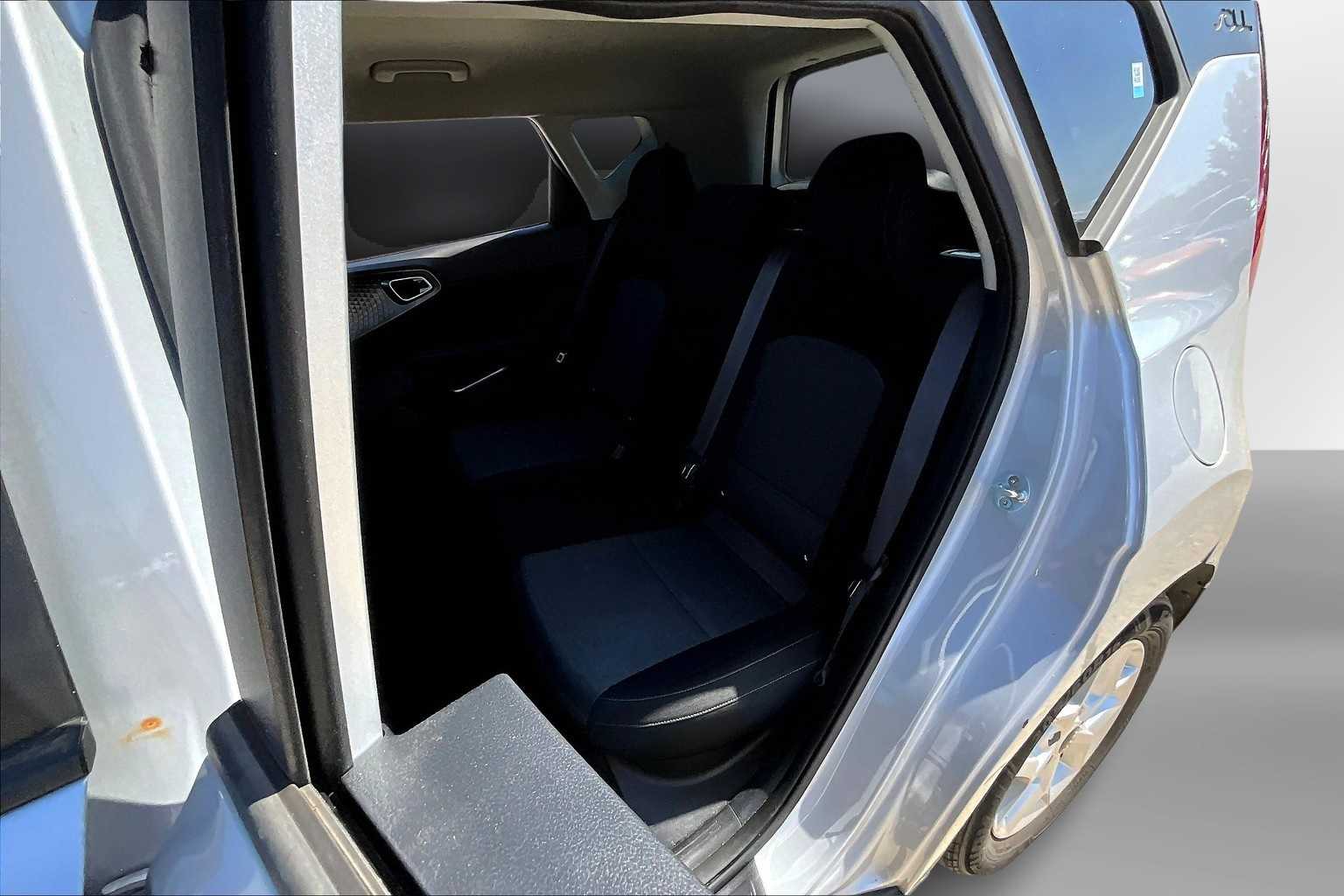 Thumbnail: 2020 Kia Soul - 25