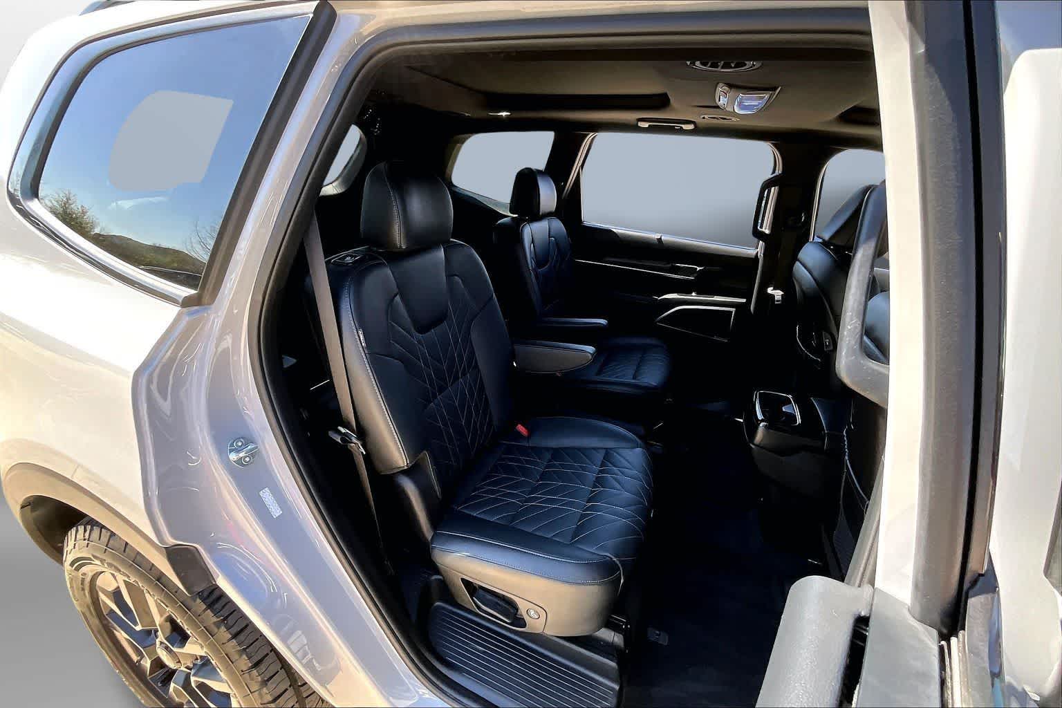 Thumbnail: 2024 Kia Telluride - 25