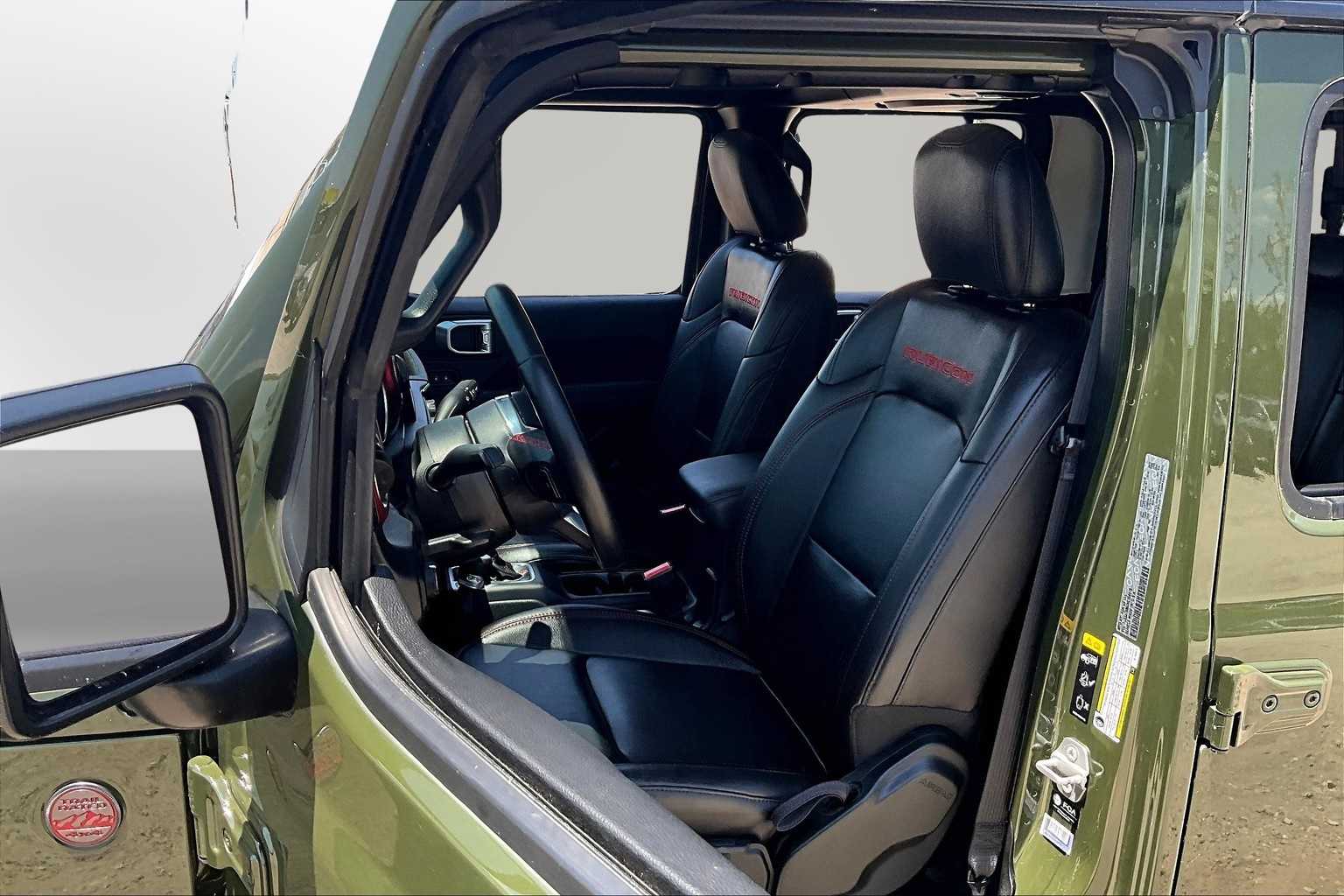 Thumbnail: 2022 Jeep Gladiator - 26