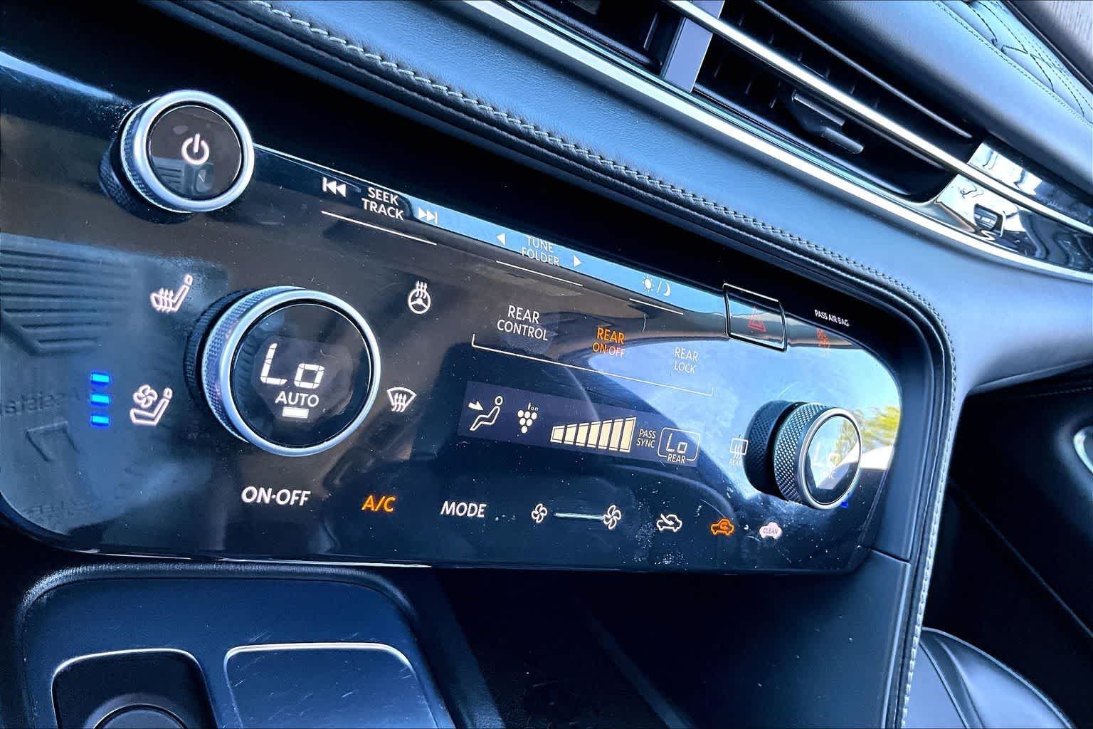 Thumbnail: 2022 INFINITI QX60 - 19