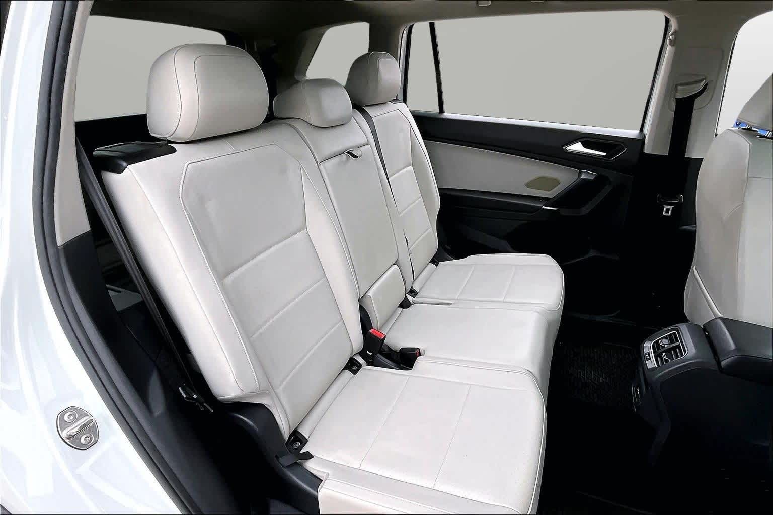 Thumbnail: 2018 Volkswagen Tiguan - 28