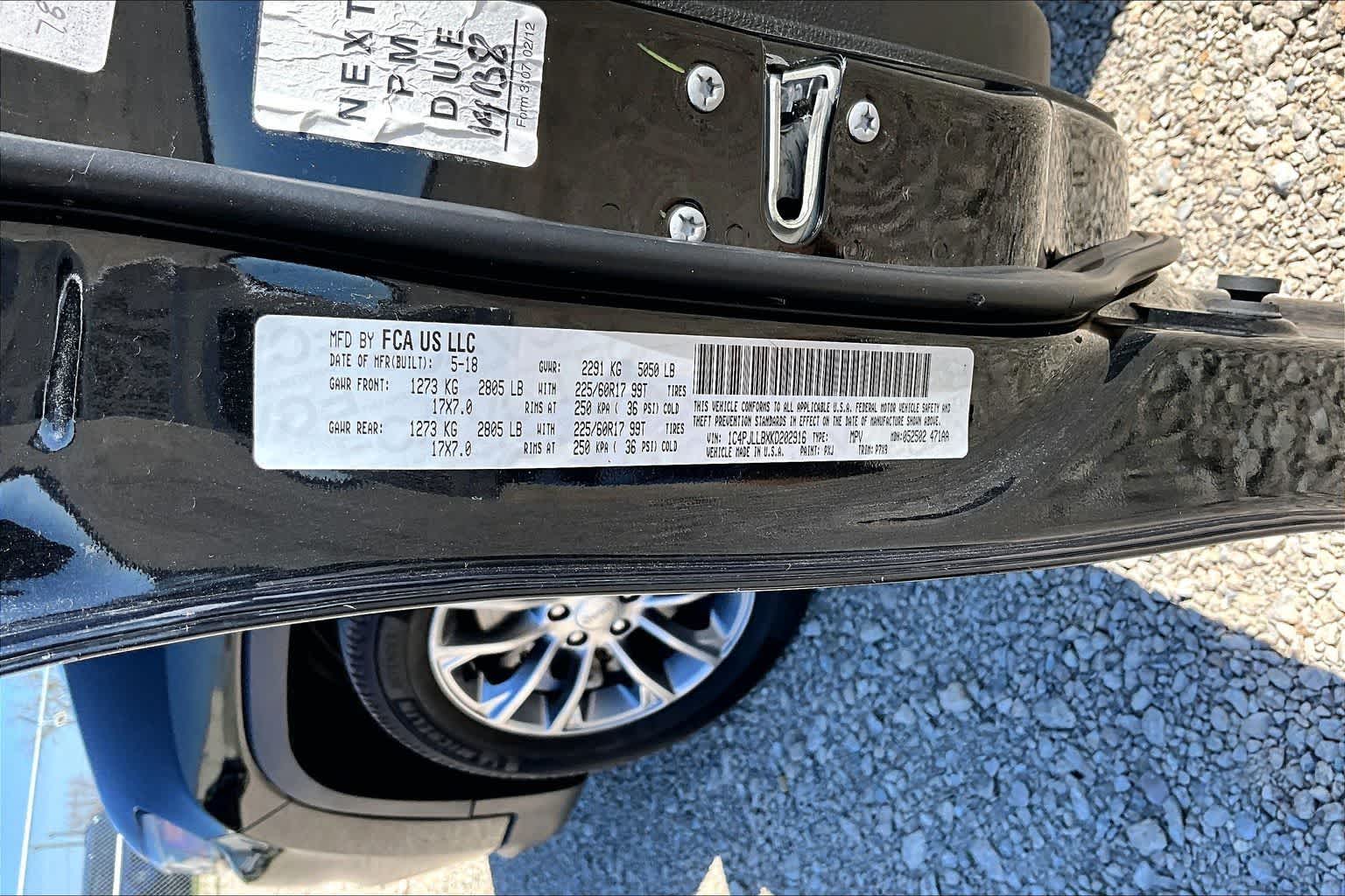 Thumbnail: 2019 Jeep Cherokee - 28