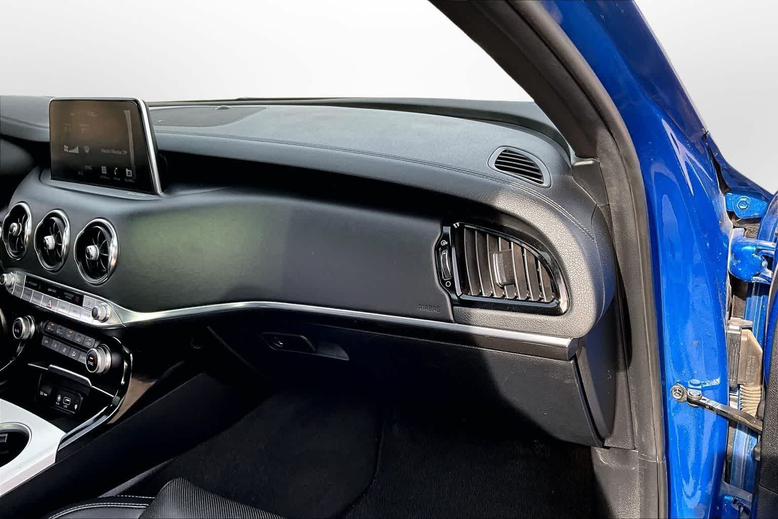 Thumbnail: 2021 Kia Stinger - 15