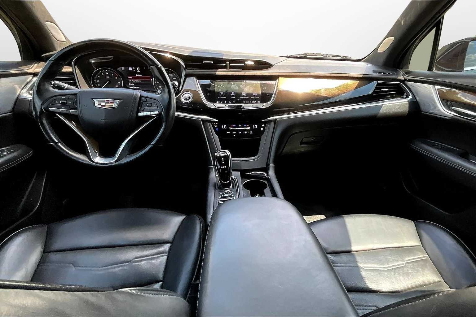 Thumbnail: 2021 Cadillac XT6 - 14