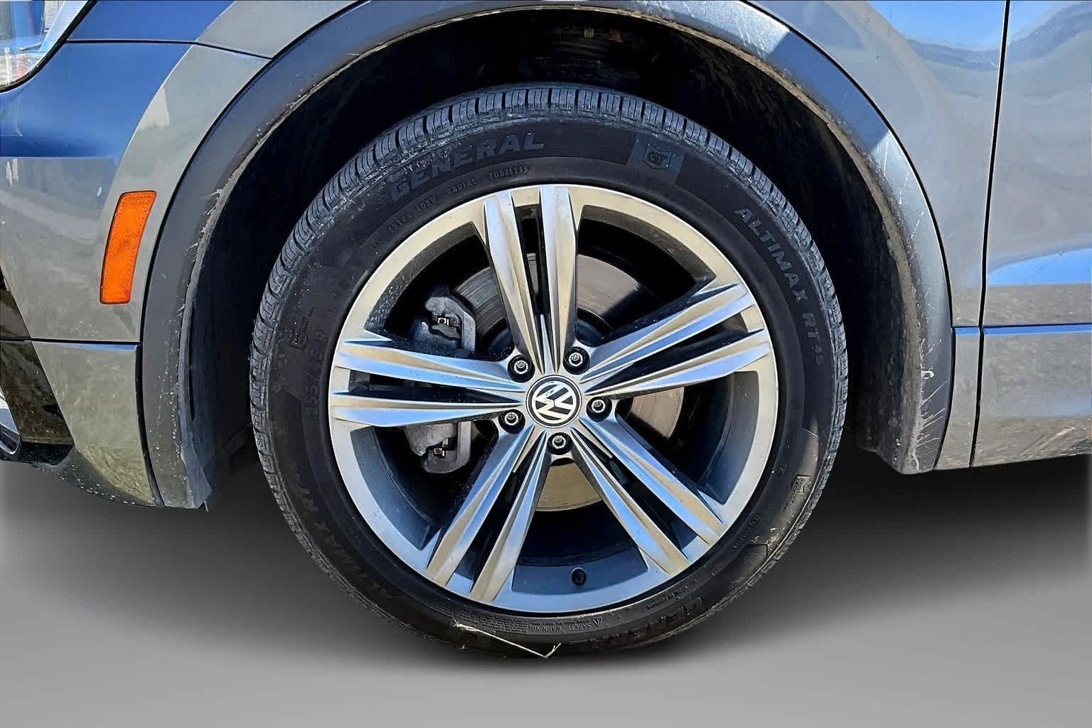 Thumbnail: 2019 Volkswagen Tiguan - 8