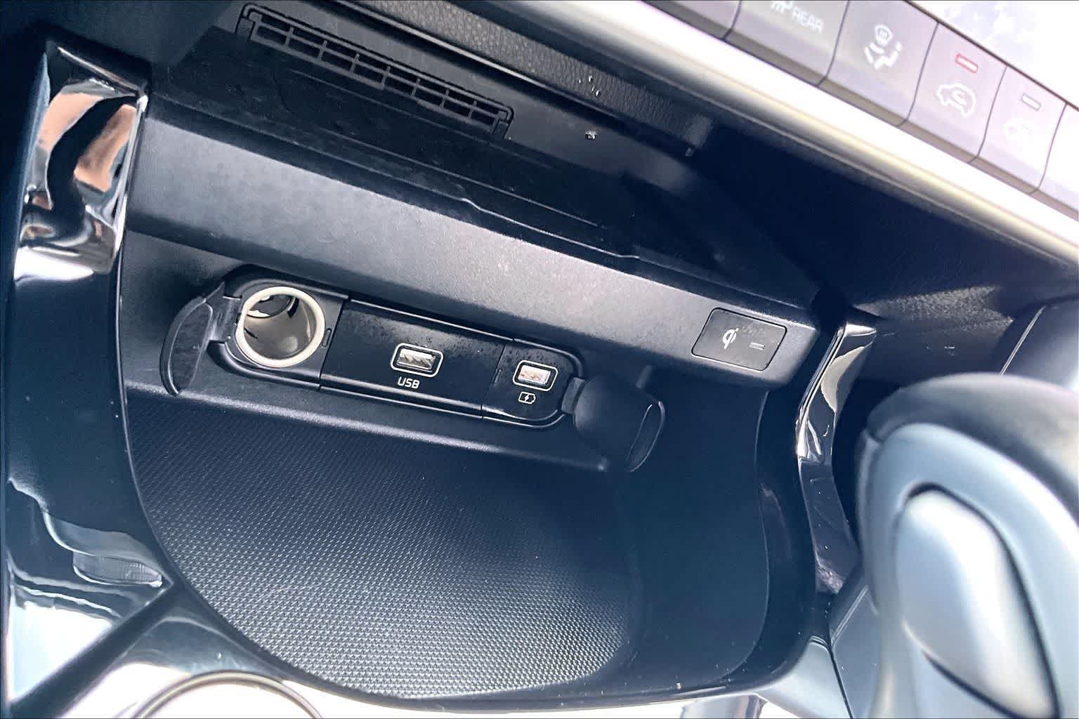 Thumbnail: 2022 Kia Seltos - 23