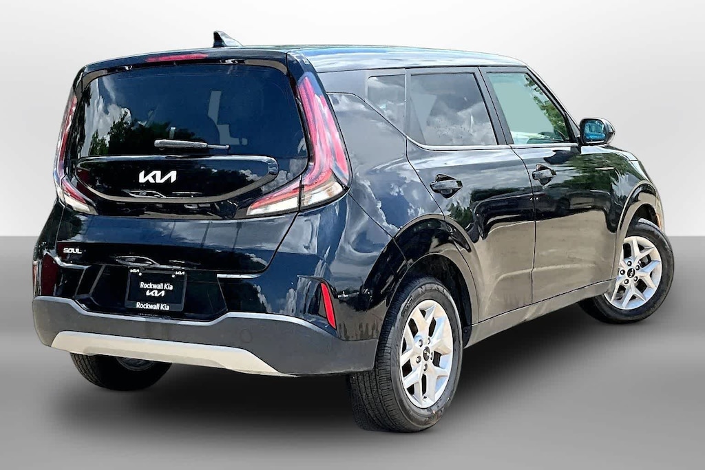 Certified 2023 Kia Soul LX Hatchback