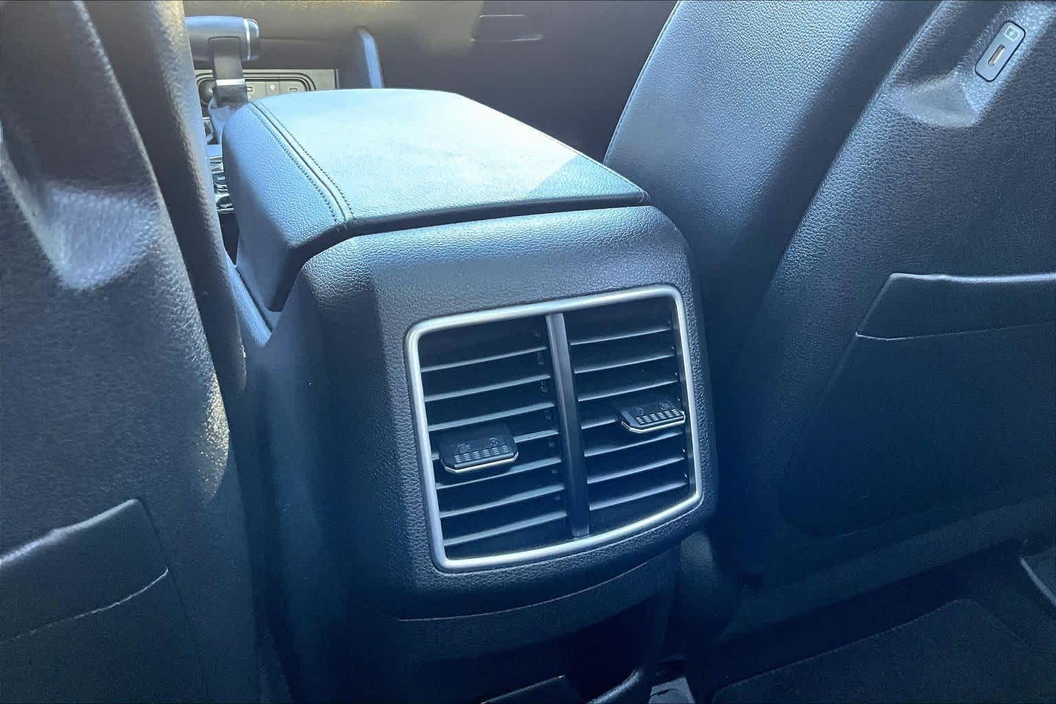 Thumbnail: 2023 Kia Sportage - 24