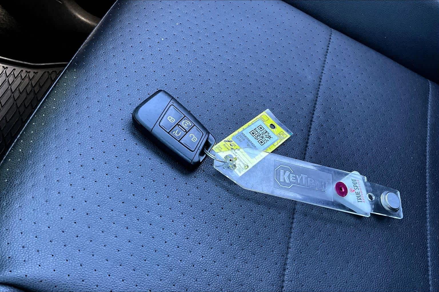 Thumbnail: 2019 Volkswagen Tiguan - 9