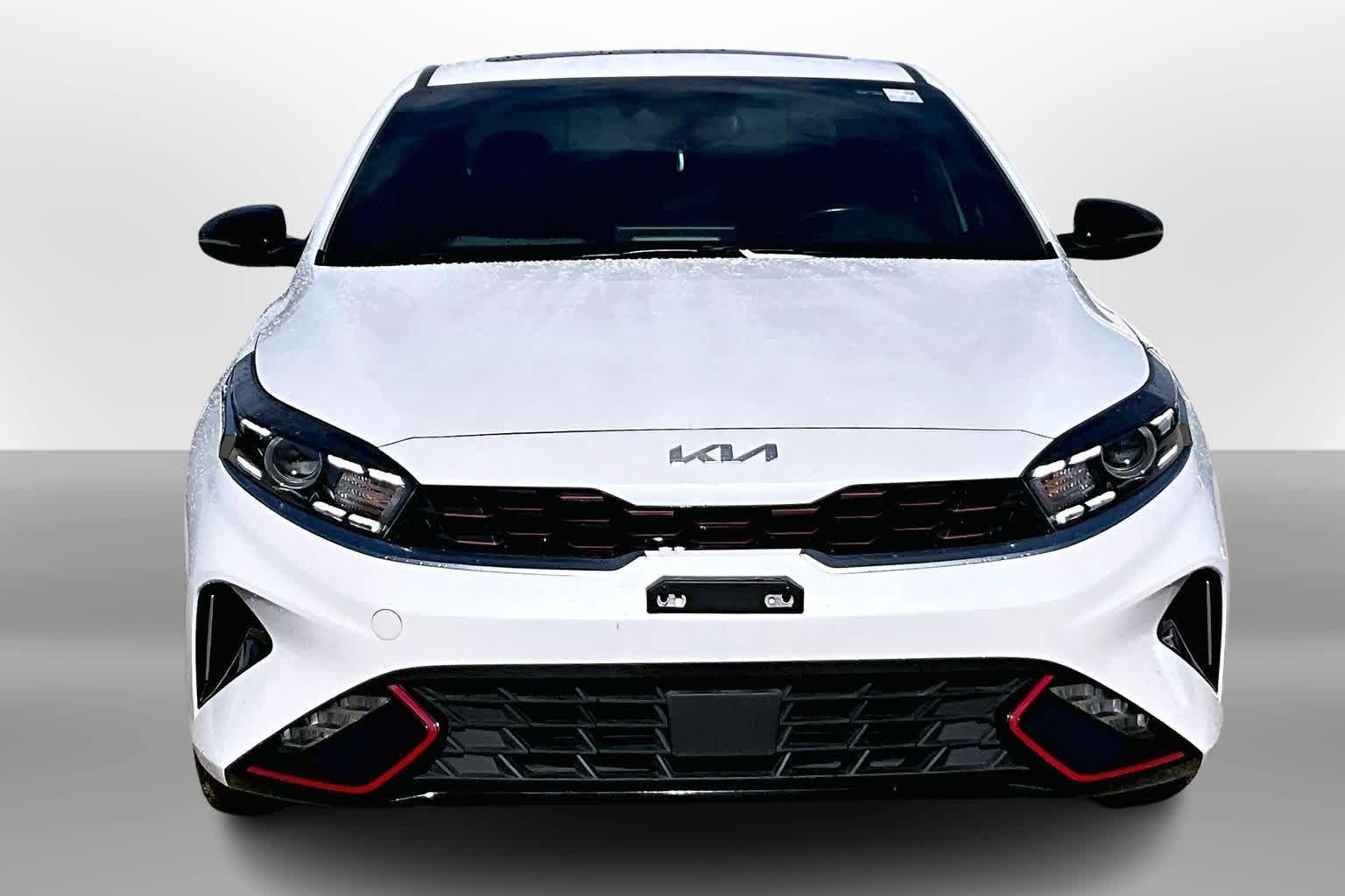 Thumbnail: 2024 Kia Forte - 3